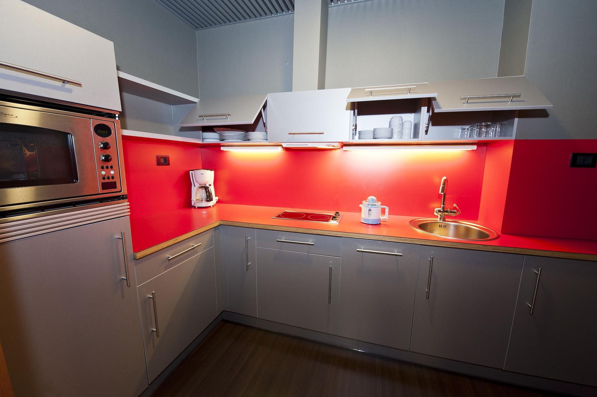 Gran Hotel Lakua Vitoria-Gasteiz Zewnętrze zdjęcie A kitchen at the University of Cambridge