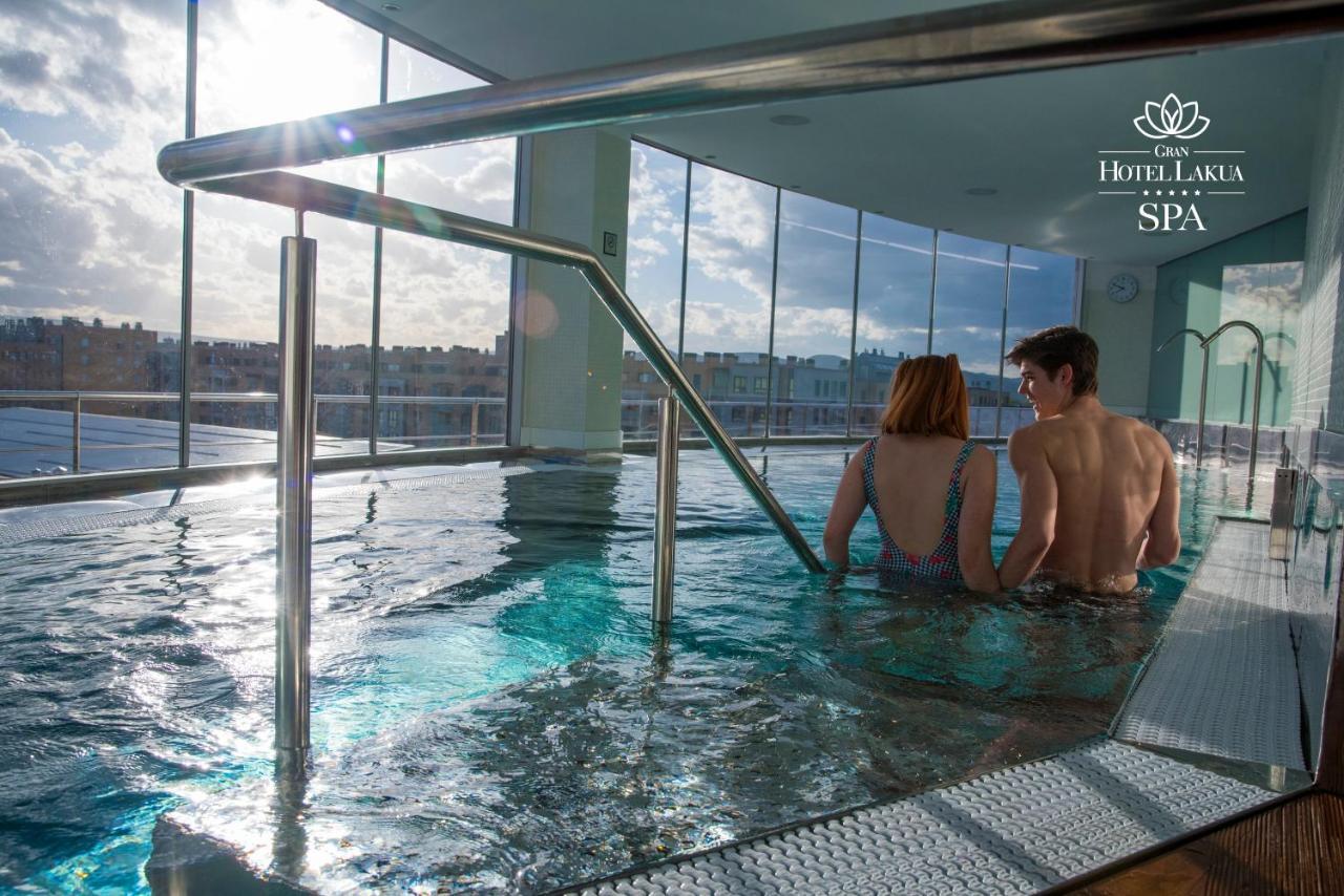 Gran Hotel Lakua Vitoria-Gasteiz Zewnętrze zdjęcie Spa at Hotel Lake