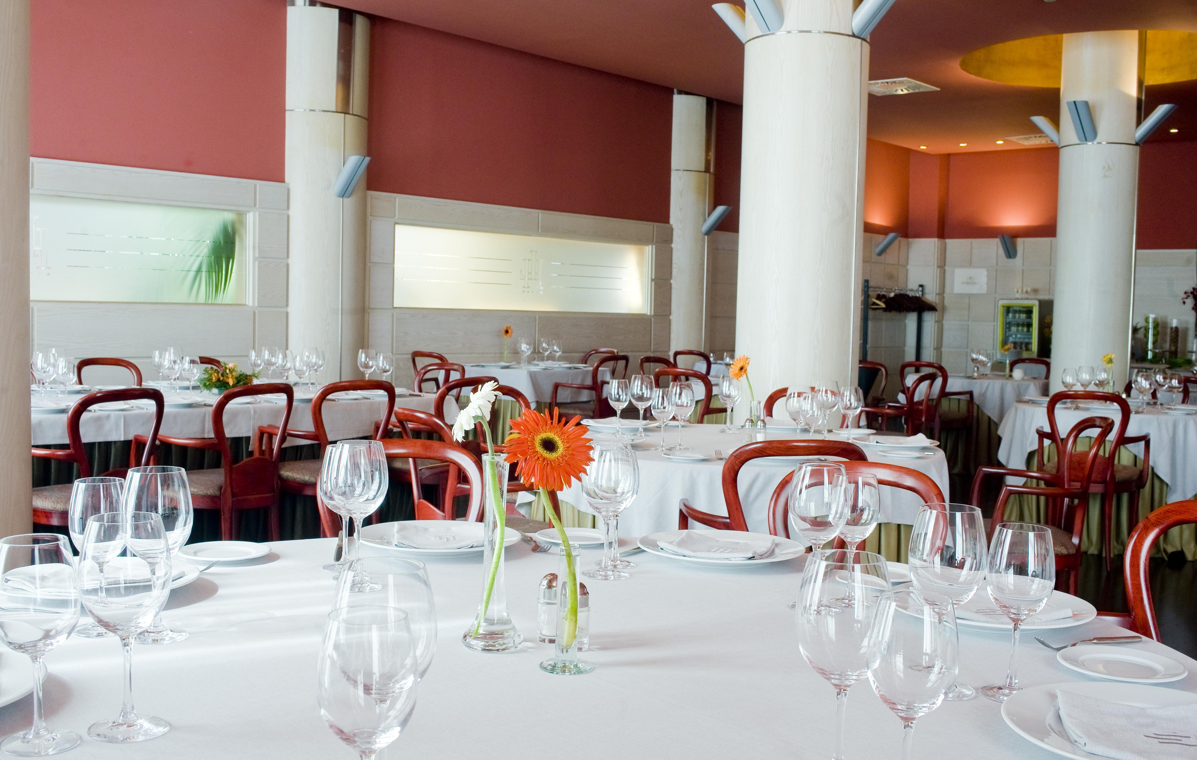 Gran Hotel Lakua Vitoria-Gasteiz Zewnętrze zdjęcie Restaurant