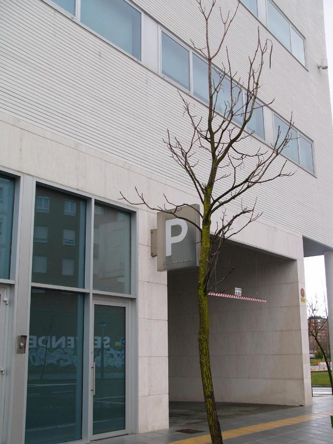 Gran Hotel Lakua Vitoria-Gasteiz Zewnętrze zdjęcie The P-sign